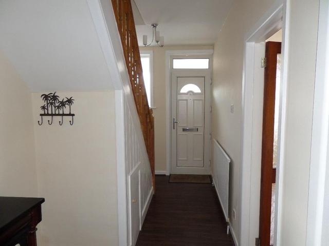  Image of 3 bedroom Semi-Detached house to rent in Grantham Road Southampton SO19 at Bitterne  Southampton, SO19 4DW