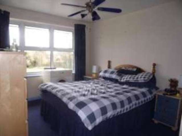  Image of 2 bedroom Flat for sale in Grasmere Way Leighton Buzzard LU7 at Leighton Buzzard Bedfordshire Linslade, LU7 2QL