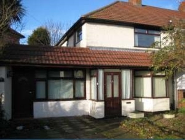  Image of 3 bedroom Semi-Detached house to rent in Greenaleigh Road Birmingham B14 at Greenaleigh Road Yardley Wood Birmingham, B14 4HY