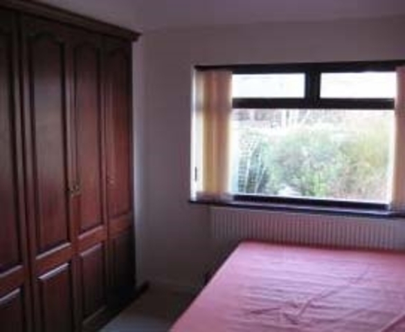  Image of 3 bedroom Semi-Detached house to rent in Greenaleigh Road Birmingham B14 at Greenaleigh Road Yardley Wood Birmingham, B14 4HY