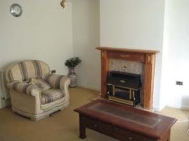  Image of 3 bedroom Semi-Detached house to rent in Greenaleigh Road Birmingham B14 at Greenaleigh Road Yardley Wood Birmingham, B14 4HY