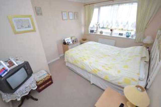  Image of 3 bedroom Semi-Detached house for sale in Greenmoor Crescent Lofthouse Wakefield WF3 at Lofthouse Wakefield West Yorkshire, WF3 3QL