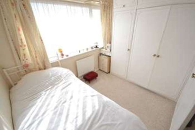  Image of 3 bedroom Semi-Detached house for sale in Greenmoor Crescent Lofthouse Wakefield WF3 at Lofthouse Wakefield West Yorkshire, WF3 3QL