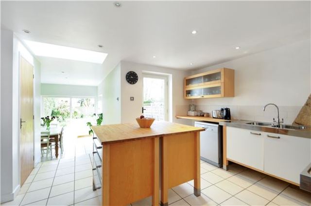  Image of 3 bedroom Cottage for sale in Gretton Gretton Cheltenham GL54 at Gretton  Gloucestershire, GL54 5ES