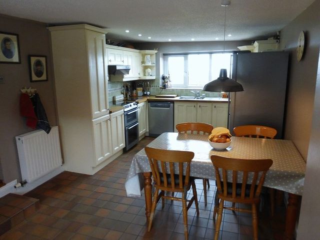  Image of 4 bedroom Detached house for sale in Groeslon Caernarfon LL54 at Groeslon, LL54 7TU