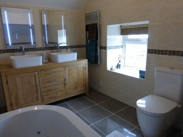  Image of 4 bedroom Detached house for sale in Groeslon Caernarfon LL54 at Groeslon, LL54 7TU