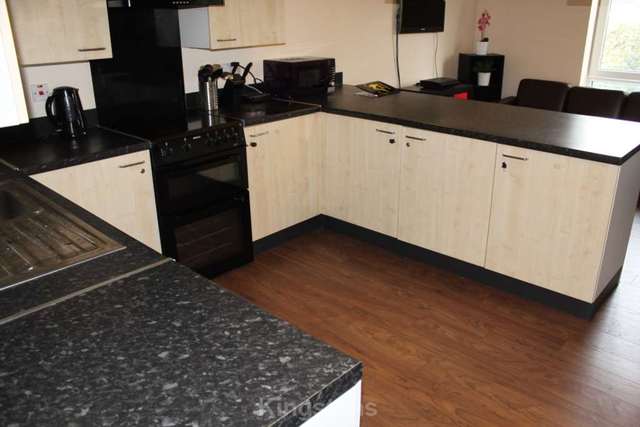  Image of 1 bedroom House Share to rent in Gwennyth Street Cardiff CF24 at Gwennyth Street Cathays Cardiff, CF24 4PH