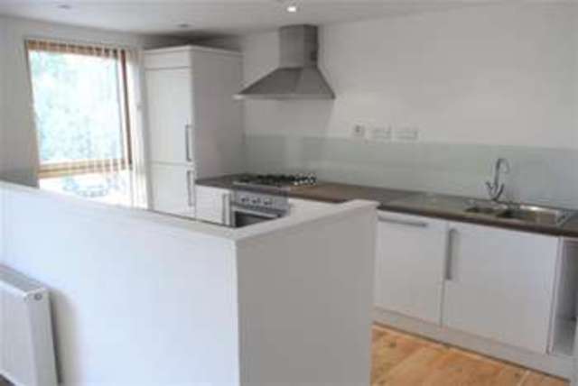  Image of 3 bedroom Flat to rent in Haggs Gate Glasgow G41 at Glasgow, G41 4BB