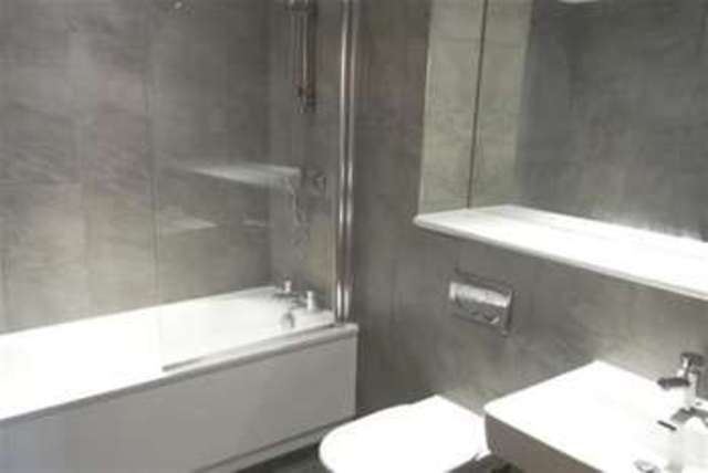  Image of 3 bedroom Flat to rent in Haggs Gate Glasgow G41 at Glasgow, G41 4BB
