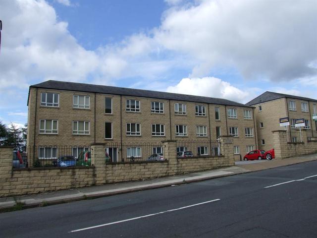  Image of 2 bedroom Apartment for sale in Deacon View Claremount Road Halifax HX3 at Claremount Road Halifax Northowram, HX3 6LJ