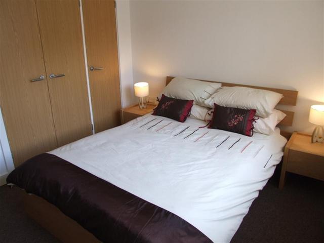  Image of 2 bedroom Apartment for sale in Deacon View Claremount Road Halifax HX3 at Claremount Road Halifax Northowram, HX3 6LJ