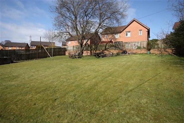  Image of 1 bedroom Flat to rent in Hamilton Road Uddingston Glasgow G71 at Uddingston South Lanarkshire South Lanarkshire, G71 7SG