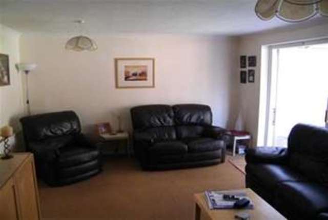  Image of 3 bedroom Terraced house to rent in Harebell Close Billericay CM12 at Billericay, CM12 0TB