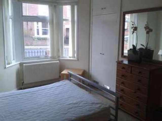  Image of 1 bedroom Flat to rent in Harley Street Coventry CV2 at Stoke Coventry Stoke, CV2 4EZ