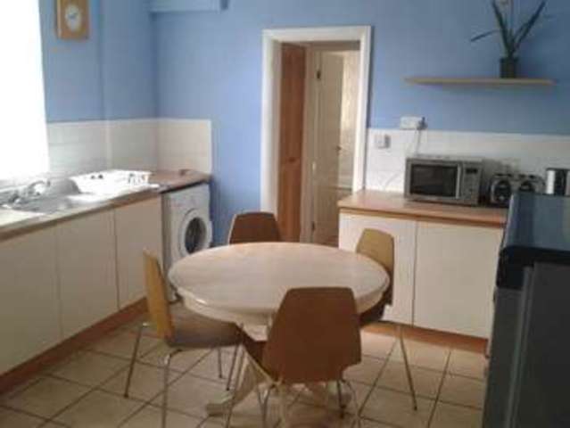  Image of 1 bedroom Flat to rent in Harley Street Coventry CV2 at Stoke Coventry Stoke, CV2 4EZ