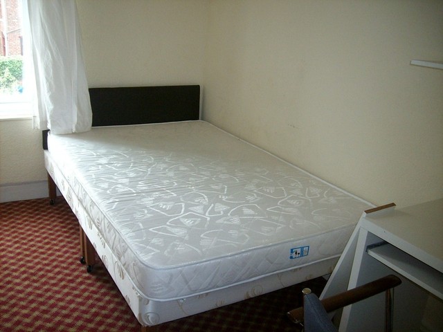  Image of 4 bedroom Terraced house to rent in Harold Road Edgbaston Birmingham B16 at Edgbaston Birmingham Chad Valley, B16 9DA