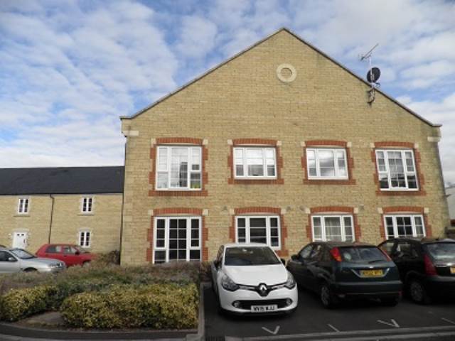  Image of 2 bedroom Flat to rent in Harris Close Frome BA11 at Frome Somerset Frome, BA11 5JY