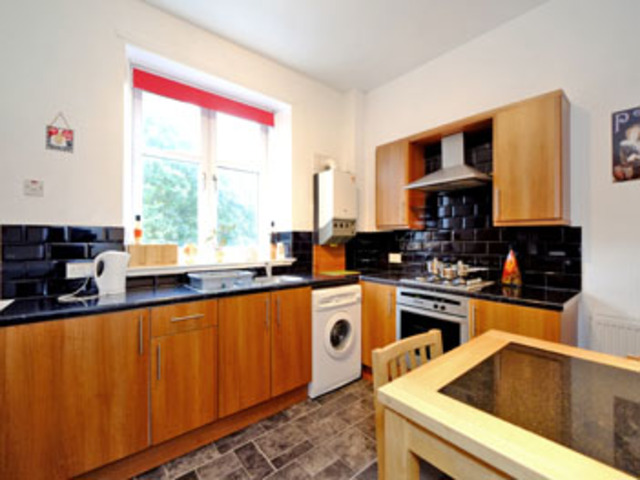  Image of 1 bedroom Flat to rent in Hartington Road Aberdeen AB10 at West End Aberdeen Aberdeen, AB10 6XT