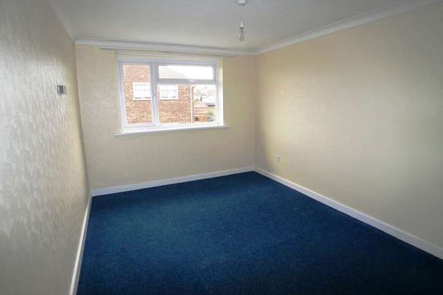  Image of 2 bedroom Flat to rent in Hatherley Road Sidcup DA14 at Hatherley Road  Sidcup, DA14 4AS
