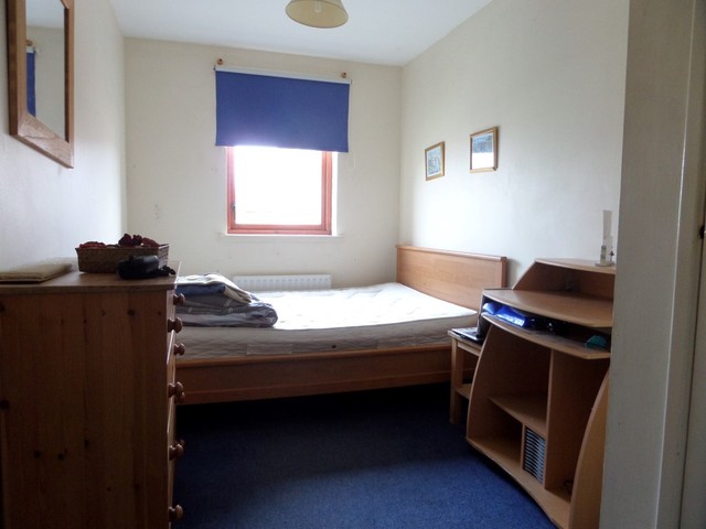  Image of 2 bedroom Flat to rent in Hawkhill Edinburgh EH7 at Lochend Edinburgh Edinburgh, EH7 6LA