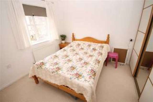  Image of 4 bedroom Property for sale in Haywain Close Swindon SN25 at Haywain Close Swindon Swindon, SN25 4AB