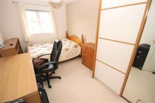  Image of 4 bedroom Property for sale in Haywain Close Swindon SN25 at Haywain Close Swindon Swindon, SN25 4AB