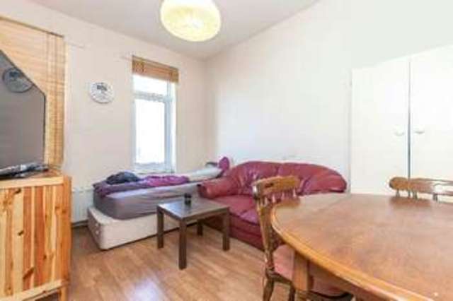  Image of 1 bedroom Flat for sale in Hemstal Road London NW6 at Hemstal Road  West Hampstead, NW6 2AD