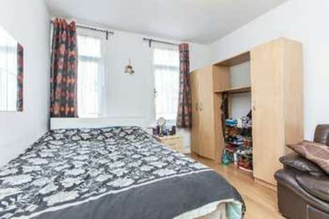  Image of 2 bedroom Flat for sale in Hemstal Road London NW6 at Hemstal Road  West Hampstead, NW6 2AD