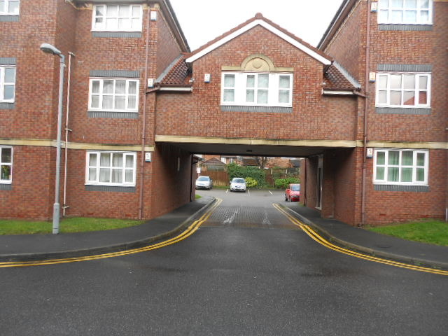  Image of 2 bedroom Flat to rent in Henderson Street Burnage Manchester M19 at Levenshulme  Manchester, M19 2GY