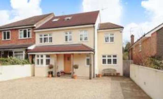  Image of 4 bedroom Semi-Detached house for sale in Hendon Wood Lane Arkley Barnet NW7 at Mill Hill London Mill Hill, NW7 4HS