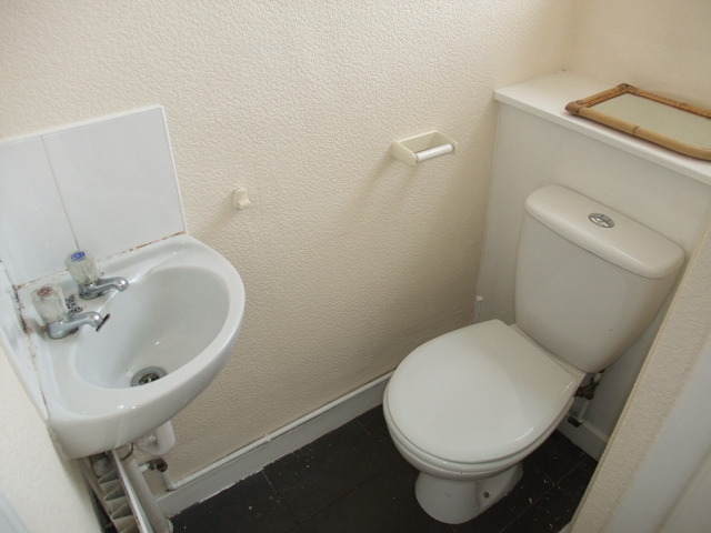 Image of 1 bedroom Flat to rent in Heriot Street Inverkeithing KY11 at Inverkeithing Fife Fife, KY11 1ND