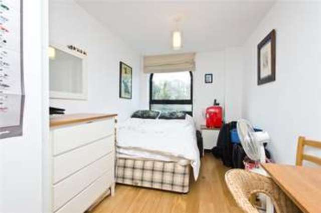  Image of 2 bedroom Flat for sale in Inner Park Road London SW19 at 21 Inner Park Road London Wimbledon Park, SW19 6ED