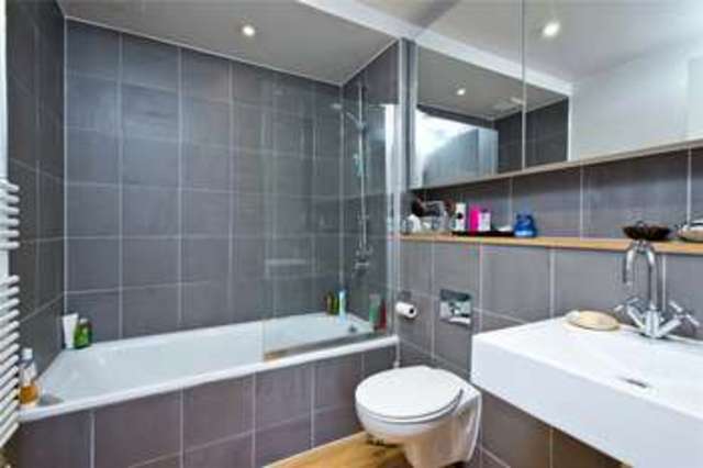  Image of 2 bedroom Flat for sale in Inner Park Road London SW19 at 21 Inner Park Road London Wimbledon Park, SW19 6ED