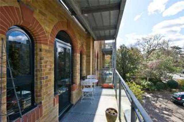  Image of 2 bedroom Flat for sale in Inner Park Road London SW19 at 21 Inner Park Road London Wimbledon Park, SW19 6ED