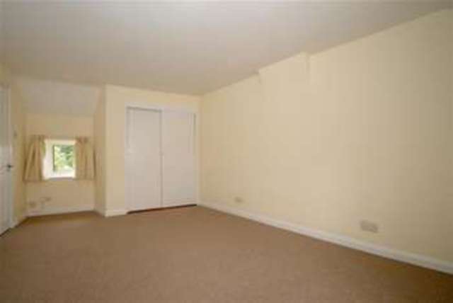  Image of 3 bedroom Detached house to rent in Heyford Road Kirtlington Kidlington OX5 at Kidlington, OX5 3HS