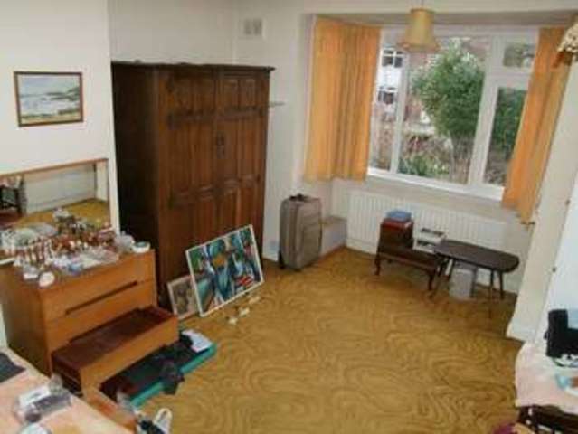  Image of 3 bedroom Semi-Detached house for sale in Heythrop Grove Moseley Birmingham B13 at Heythrop Grove Moseley Birmingham, B13 0AU