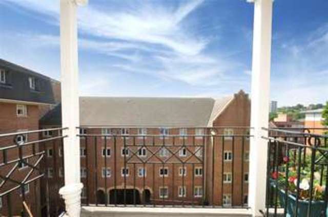  Image of 1 bedroom Flat for sale in High Street Chatham ME4 at Chatham Kent Chatham, ME4 4PG