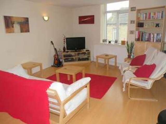  Image of 3 bedroom End of Terrace for sale in High Street Idle Bradford BD10 at Idle, BD10 8NN