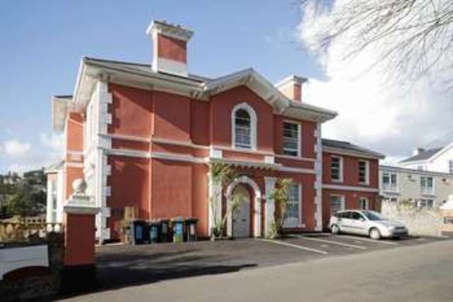  Image of 2 bedroom Flat to rent in Higher Erith Road Torquay TQ1 at Higher Erith Road  TORQUAY, TQ1 2NQ