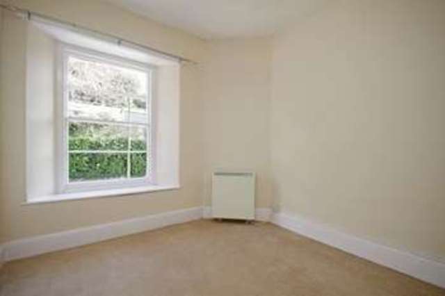  Image of 2 bedroom Flat to rent in Higher Erith Road Torquay TQ1 at Higher Erith Road  TORQUAY, TQ1 2NQ