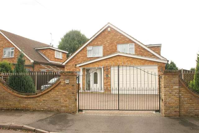  Image of 5 bedroom Detached house to rent in Highfield Lane Hemel Hempstead Industrial Estate Hemel Hempstead HP2 at Highfield Lane  Hemel Hempstead, HP2 5JF