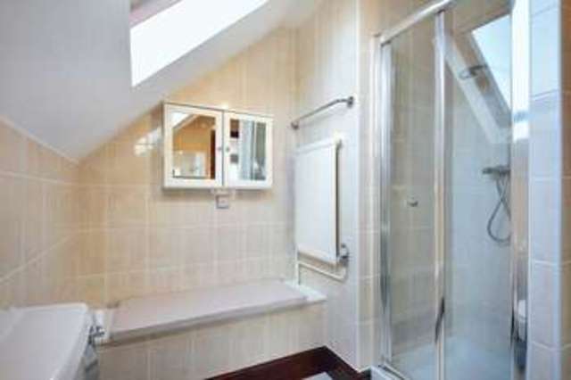  Image of 5 bedroom Detached house for sale in Hill Avenue Grantham NG31 at Hill Avenue  Grantham, NG31 9BJ