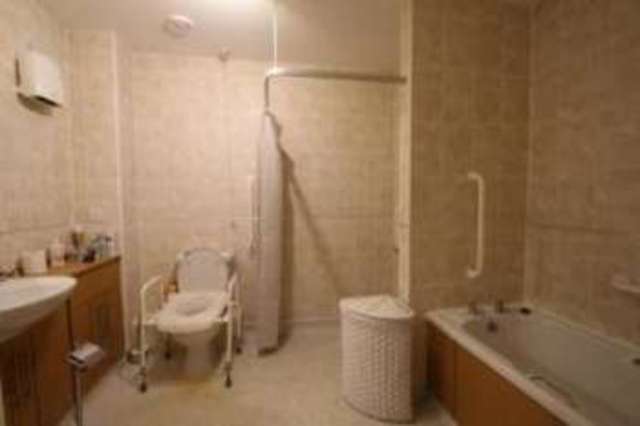  Image of 2 bedroom Retirement Property for sale in Fenwick Road Giffnock Glasgow G46 at 96 Fenwick Road Giffnock Giffnock, G46 6AA