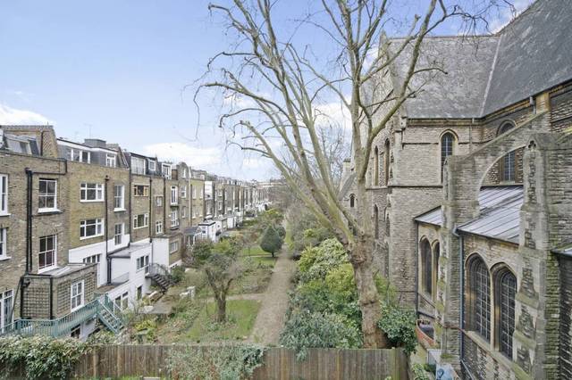  Image of 1 bedroom Flat to rent in Holland Road London W14 at Holland Road  London, W14 8AH