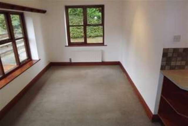  Image of 4 bedroom Bungalow to rent in Hollow Lane Rugeley WS15 at Rugeley, WS15 3LQ