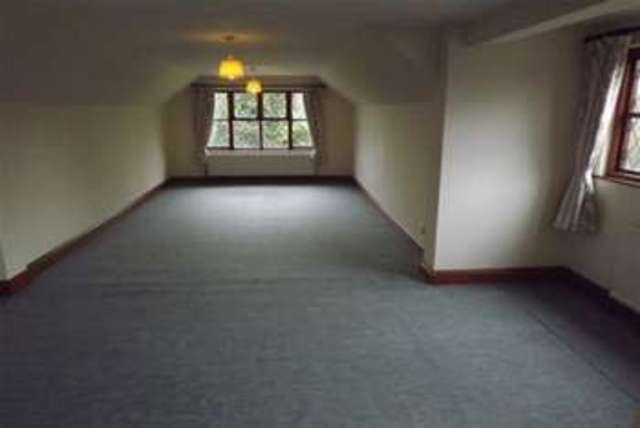  Image of 4 bedroom Bungalow to rent in Hollow Lane Rugeley WS15 at Rugeley, WS15 3LQ