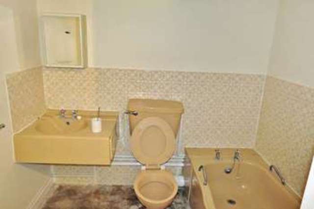  Image of 1 bedroom Retirement Property for sale in Cranfield Road Bexhill-on-Sea TN40 at 2 Cranfield Road  Bexhill-on-Sea, TN40 1PZ