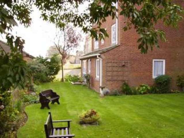  Image of 1 bedroom Retirement Property for sale in Cranfield Road Bexhill-on-Sea TN40 at 2 Cranfield Road  Bexhill-on-Sea, TN40 1PZ