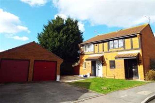  Image of 2 bedroom Semi-Detached house to rent in Homestead Avenue Wall Meadow Worcester WR4 at Worcester, WR4 0DA