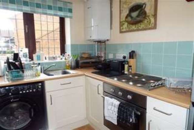  Image of 2 bedroom Semi-Detached house to rent in Homestead Avenue Wall Meadow Worcester WR4 at Worcester, WR4 0DA
